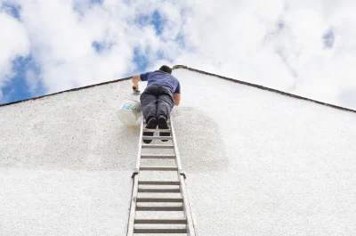 Peinture extérieure à Montbizot — façades et ravalement